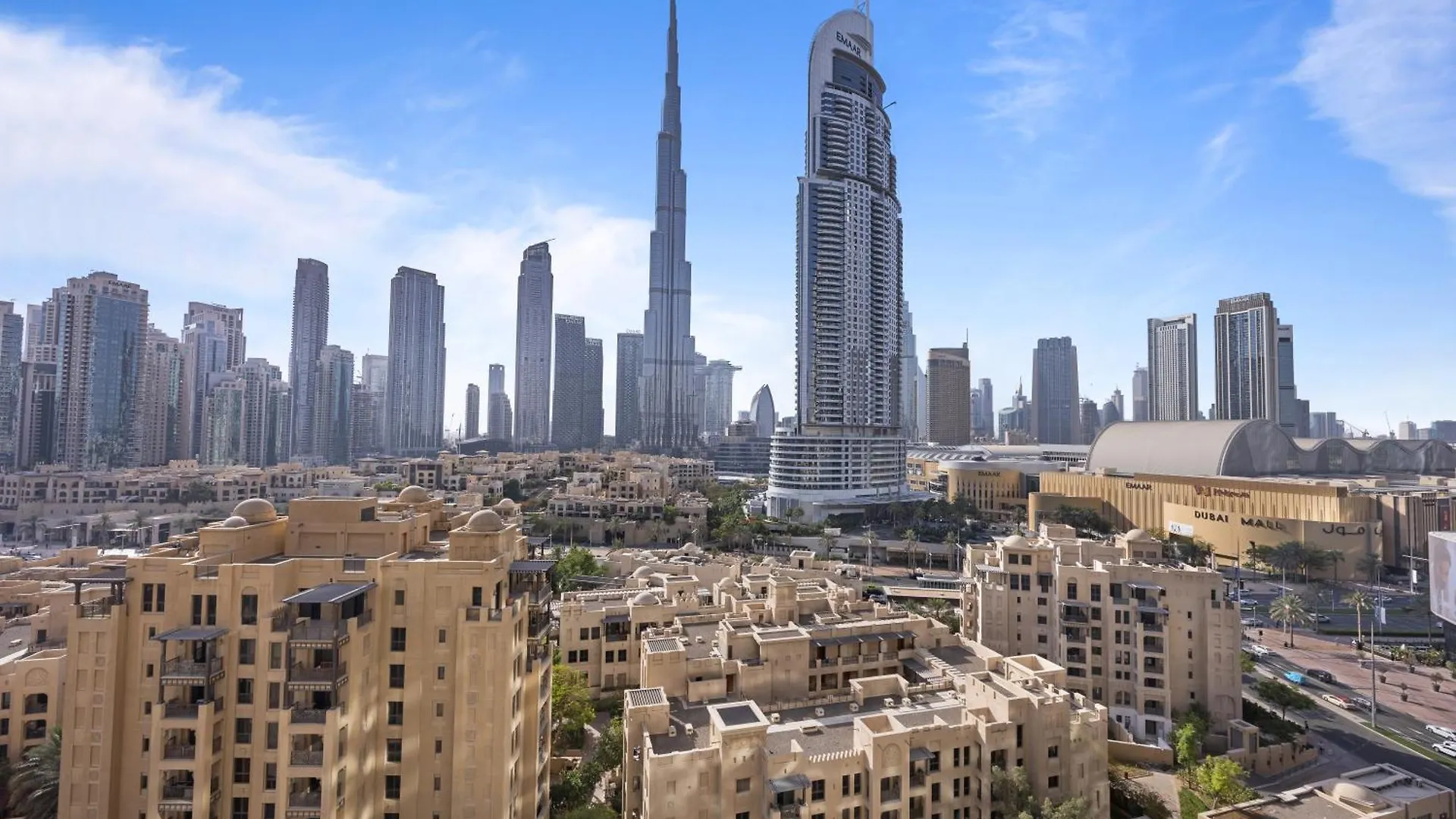 Luxury Apartment With Burj Khalifa View 8 Mins To Dubai Mall 0*,  Emirati Arabi Uniti