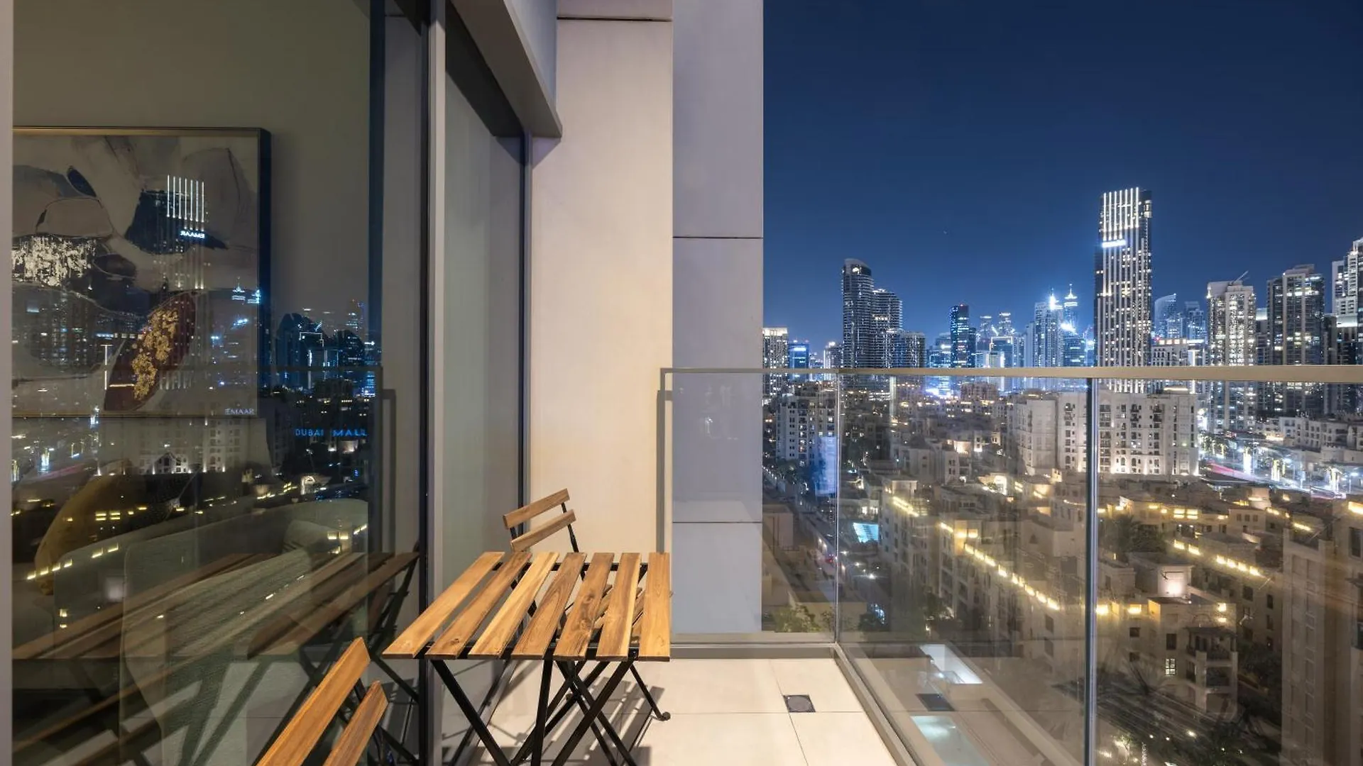 Luxury Apartment With Burj Khalifa View 8 Mins To Dubai Mall