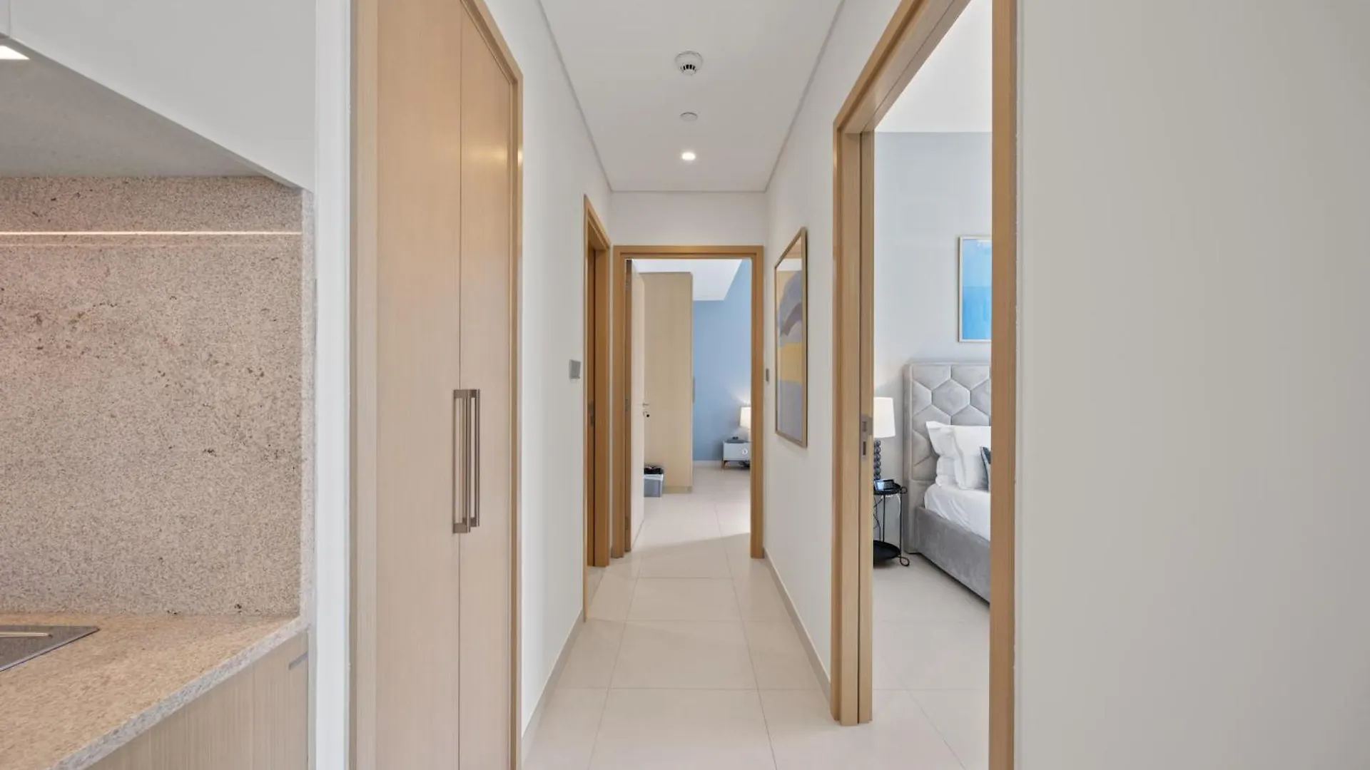 Luxury Apartment With Burj Khalifa View 8 Mins To Dubai Mall