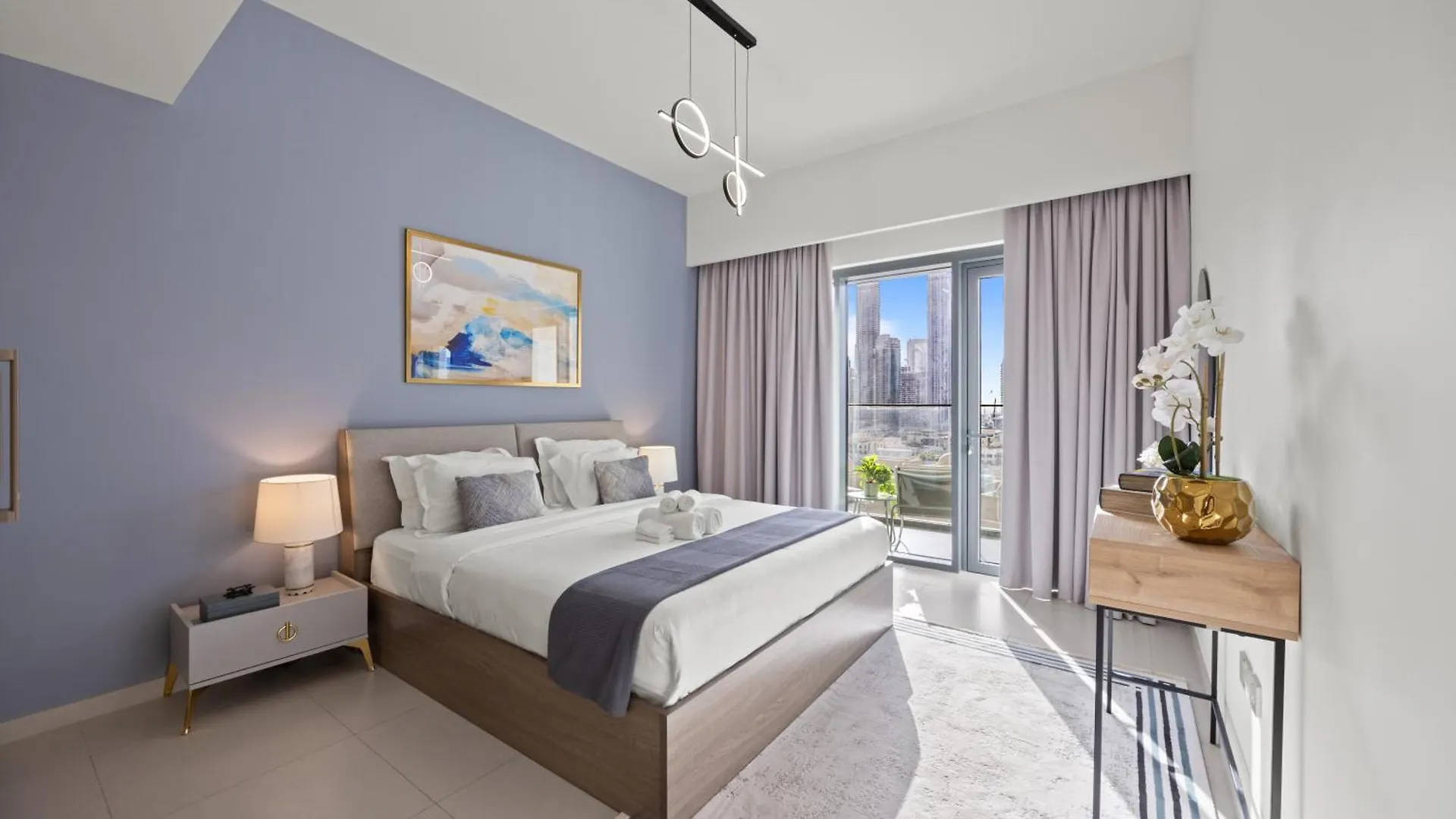 Luxury Apartment With Burj Khalifa View 8 Mins To Dubai Mall