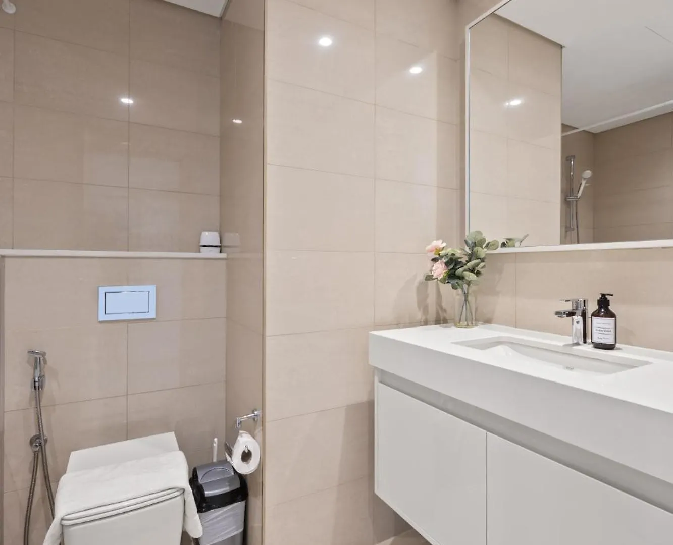 Luxury Apartment With Burj Khalifa View 8 Mins To Dubai Mall 0*,
