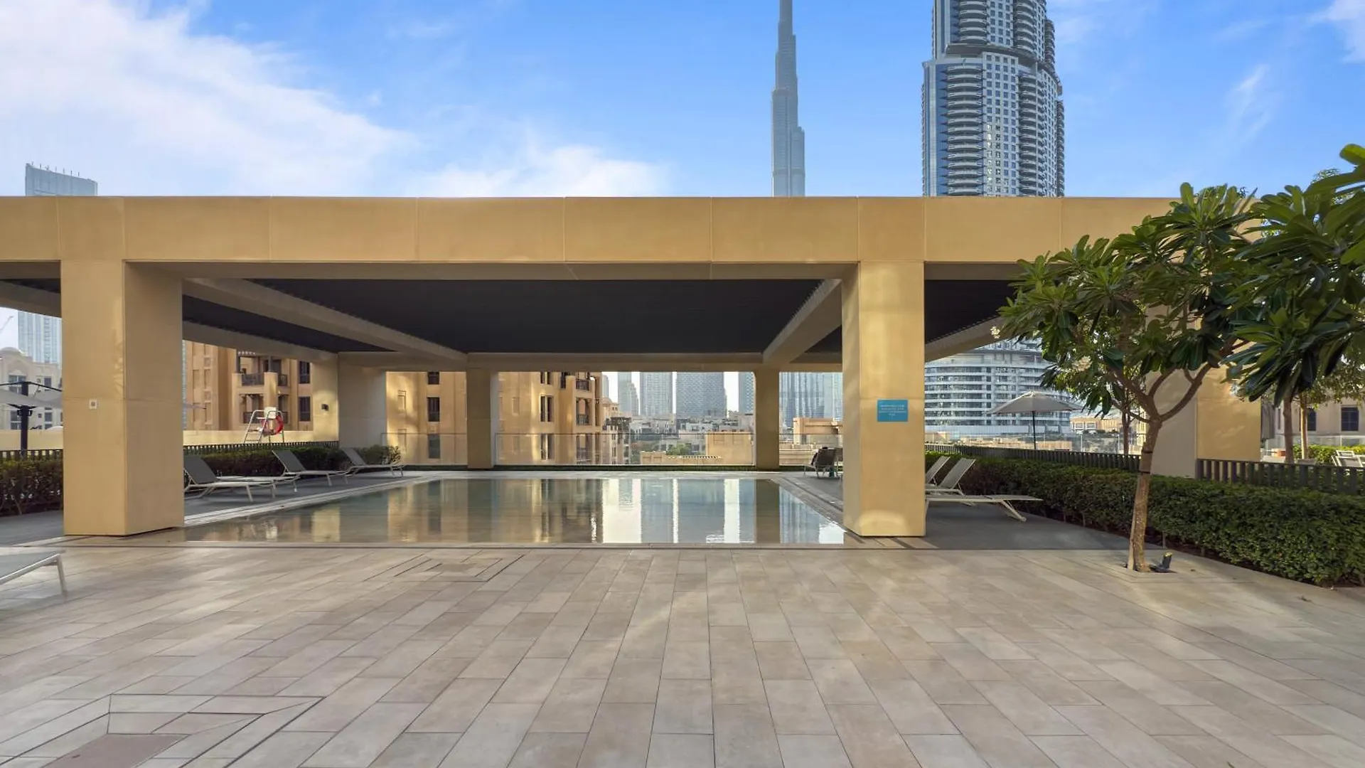 Luxury Apartment With Burj Khalifa View 8 Mins To Dubai Mall United Arab Emirates