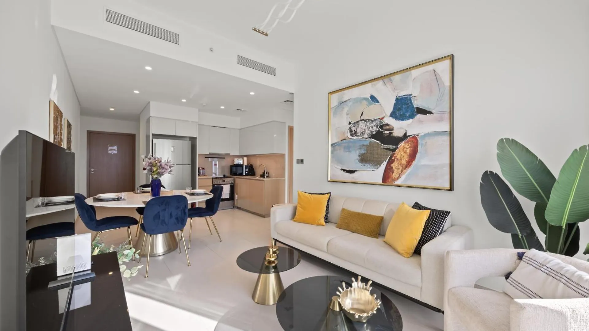 Luxury Apartment With Burj Khalifa View 8 Mins To Dubai Mall