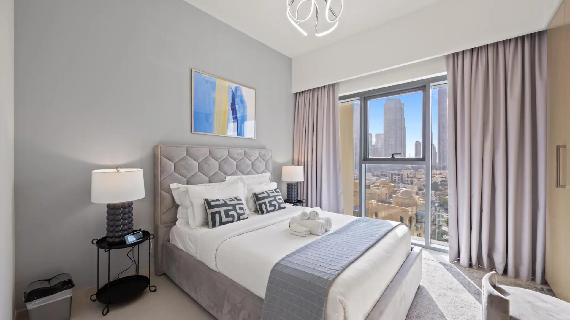 Luxury Apartment With Burj Khalifa View 8 Mins To Dubai Mall United Arab Emirates